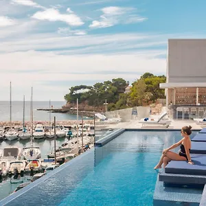 4* Hotel Bleu &