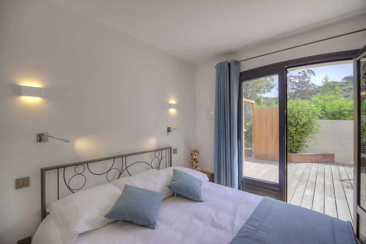 Le Refuge - Gigaro Lodges La Croix-Valmer Bed & Breakfast